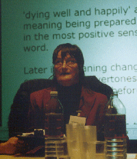 Gill giving speech © Vic Gerhardi 2004